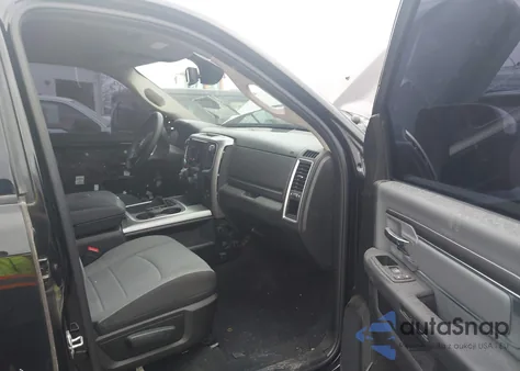 2023 Ram 1500 Classic Slt 4X4 5'7 Box z USA, uszkodzony, nr VIN 1C6RR7LG2PS519099